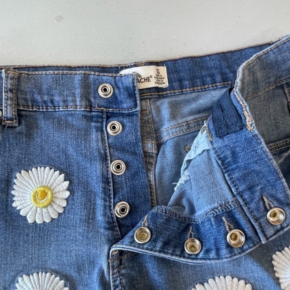 Jordache embroidered flower design adjustable  waist shorts size 16 daisy denim - Picture 9 of 17